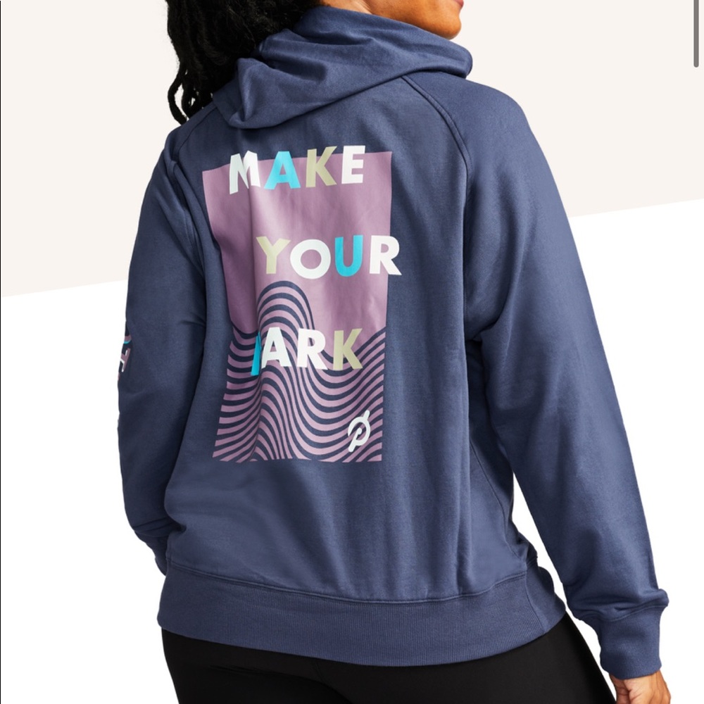 NWT Peloton Women’s 1/4 Zip Hoodie Size Medium